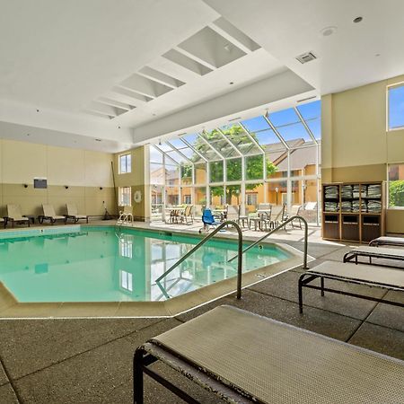 Chicago Club Inn & Suite Oakbrook Terrace Exterior photo