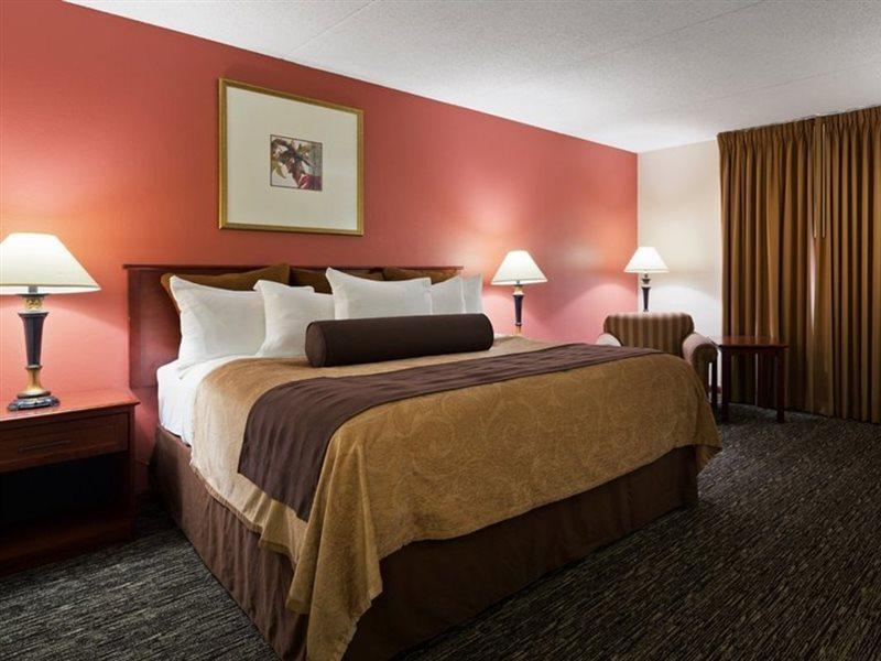 Chicago Club Inn & Suite Oakbrook Terrace Exterior photo