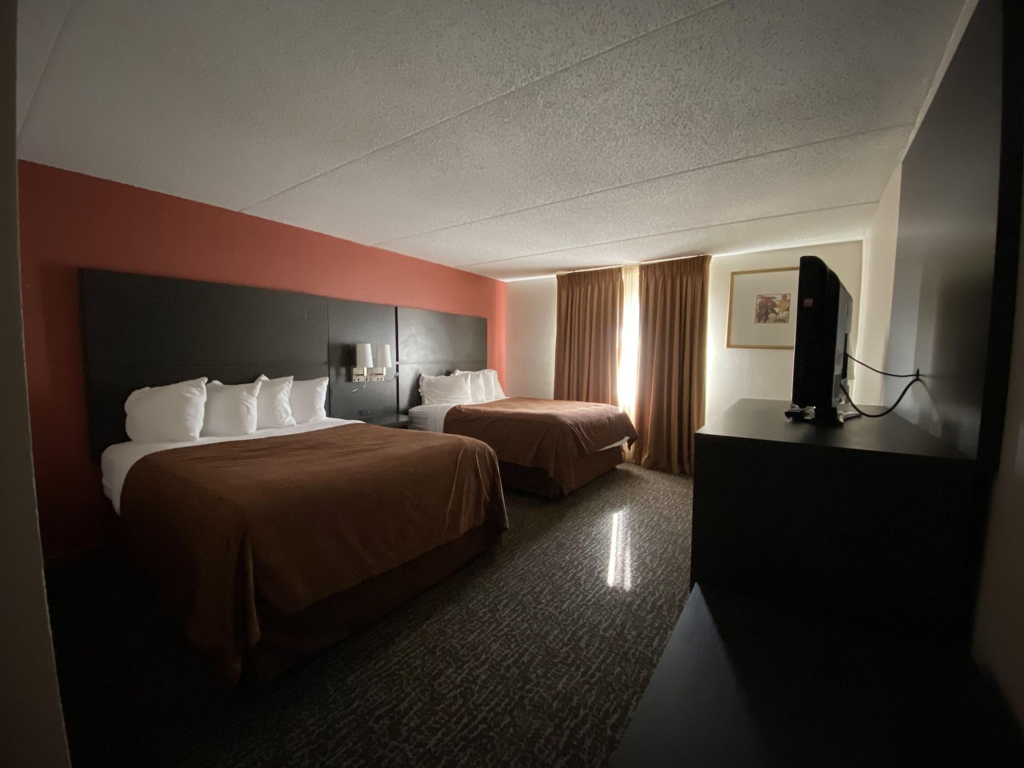 Chicago Club Inn & Suite Oakbrook Terrace Exterior photo