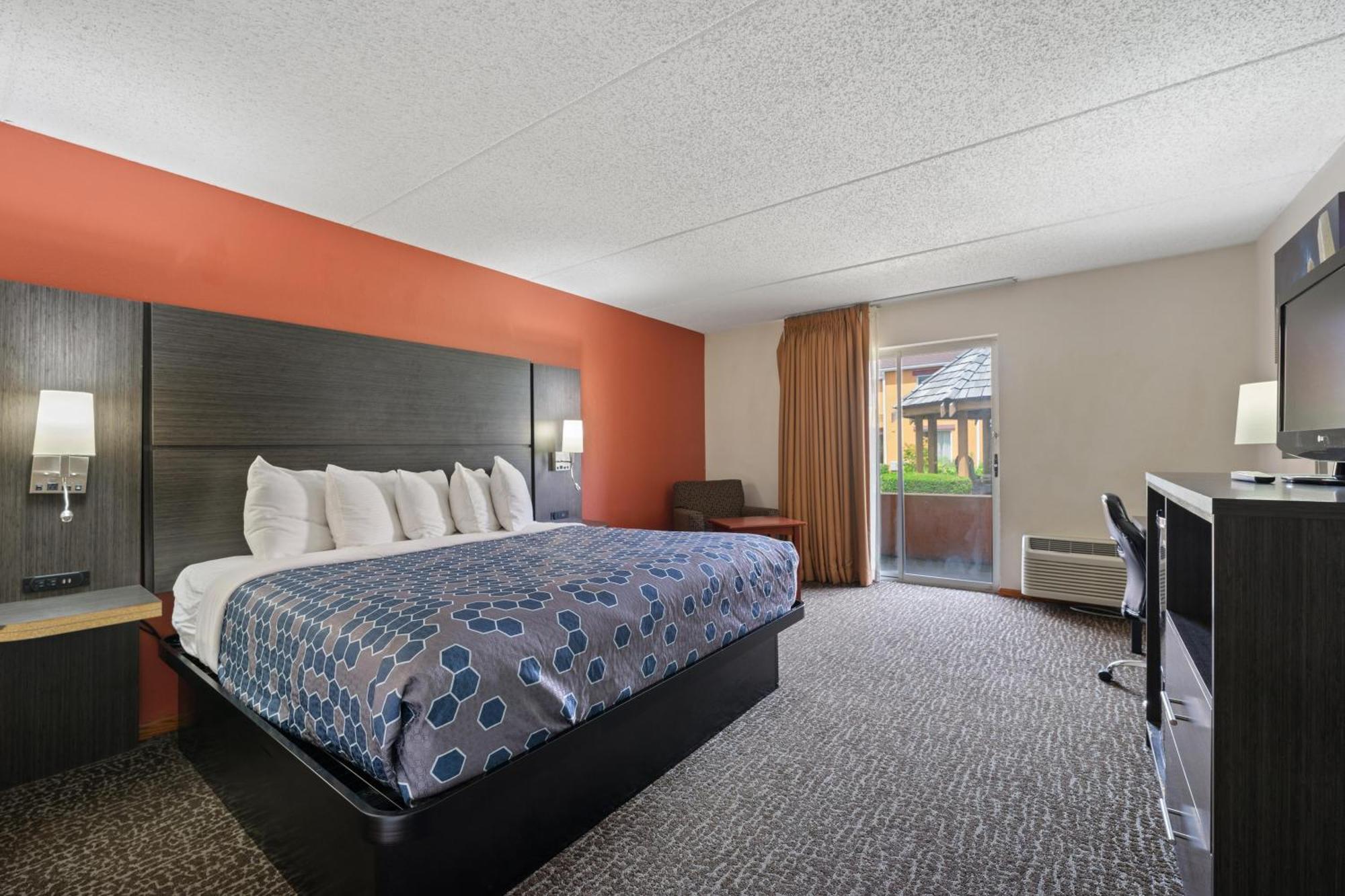 Chicago Club Inn & Suite Oakbrook Terrace Room photo